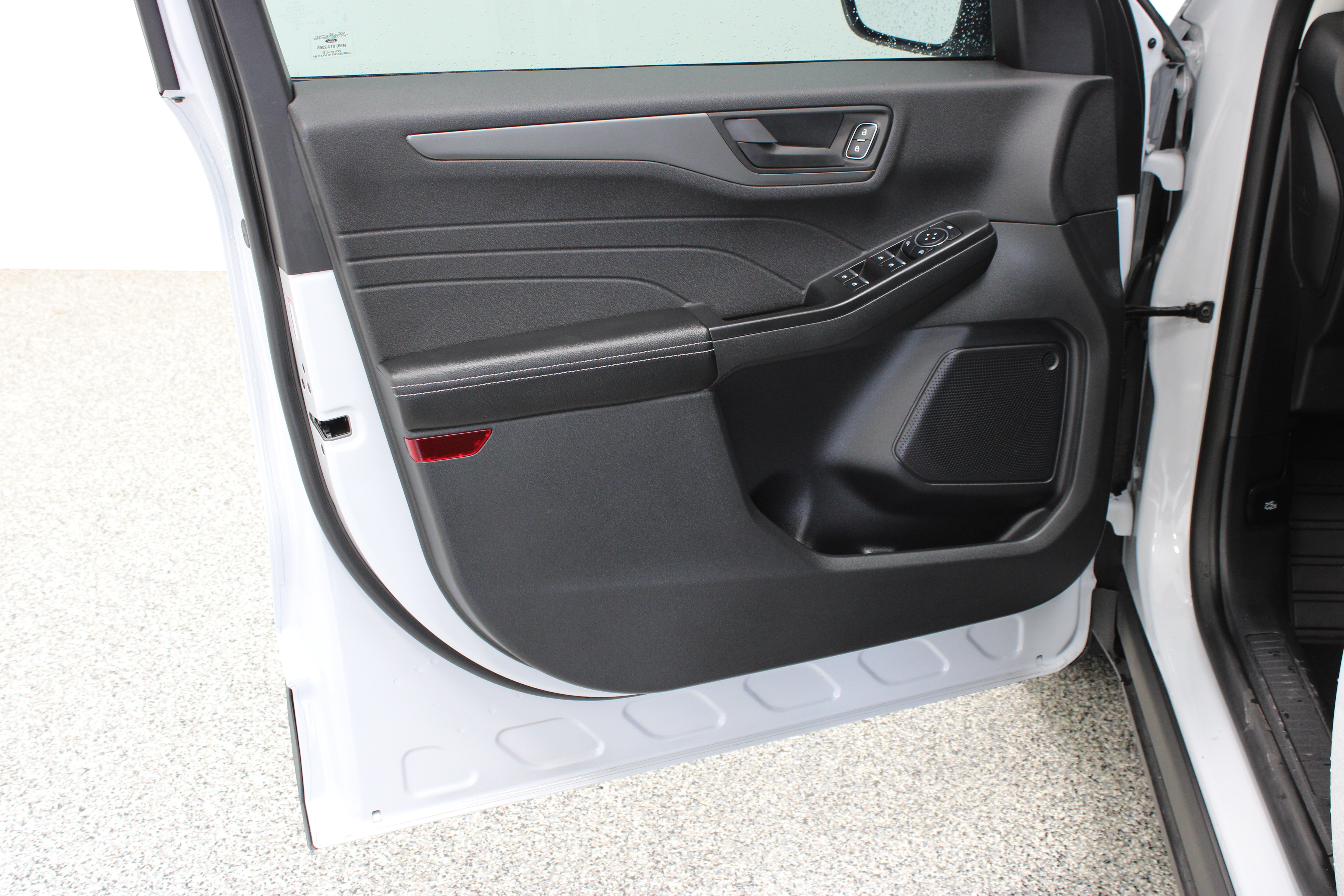 Used 2025 Ford Escape Active FWD image 12