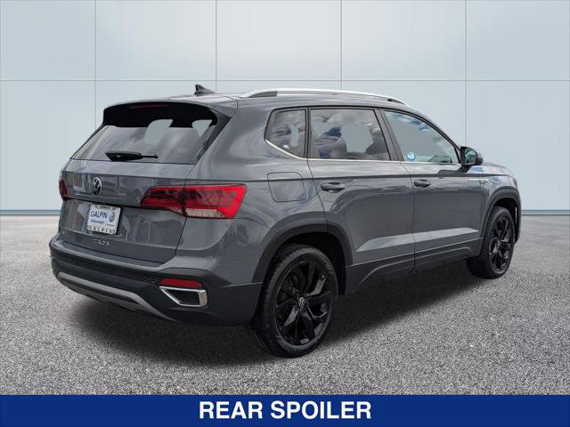 Certified 2022 Volkswagen Taos SE w/ Panoramic Sunroof Package FWD image 5