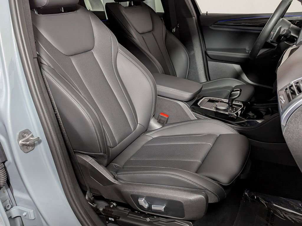 Certified 2023 BMW X4 M40i w/ Premium Package image 25
