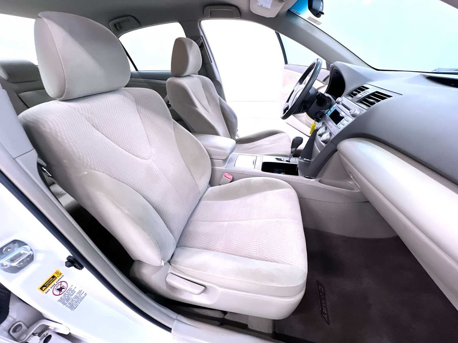 Used 2011 Toyota Camry LE w/ LE Extra-Value Pkg FWD image 32