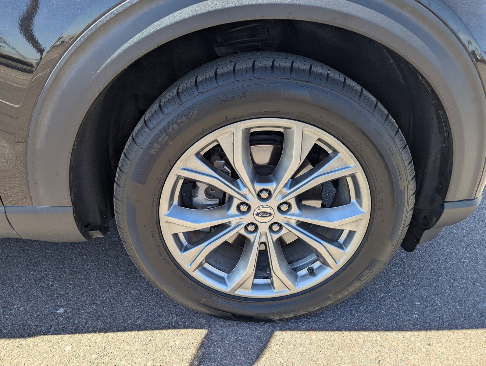 Used 2022 Ford Explorer Limited w/ Equipment Group 301A image 9