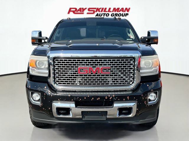 Used 2015 GMC Sierra 2500 Denali w/ Duramax Plus Package AWD/4WD image 2