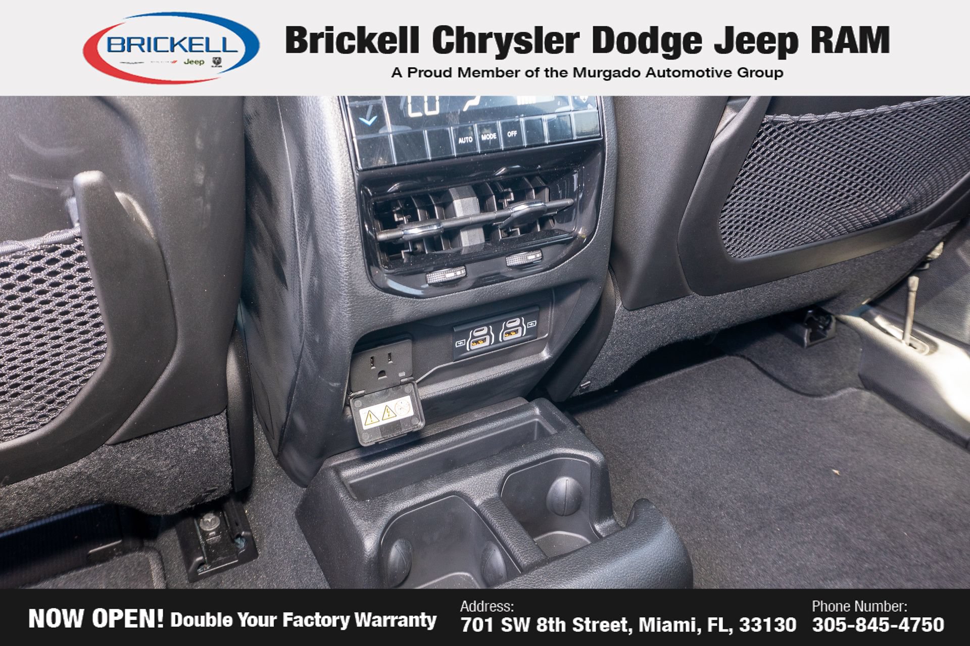 Used 2025 Jeep Grand Cherokee L Altitude AWD/4WD image 21