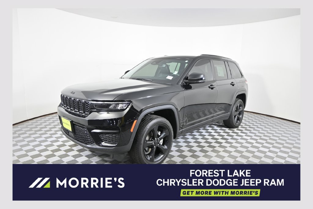 Used 2023 Jeep Grand Cherokee Altitude