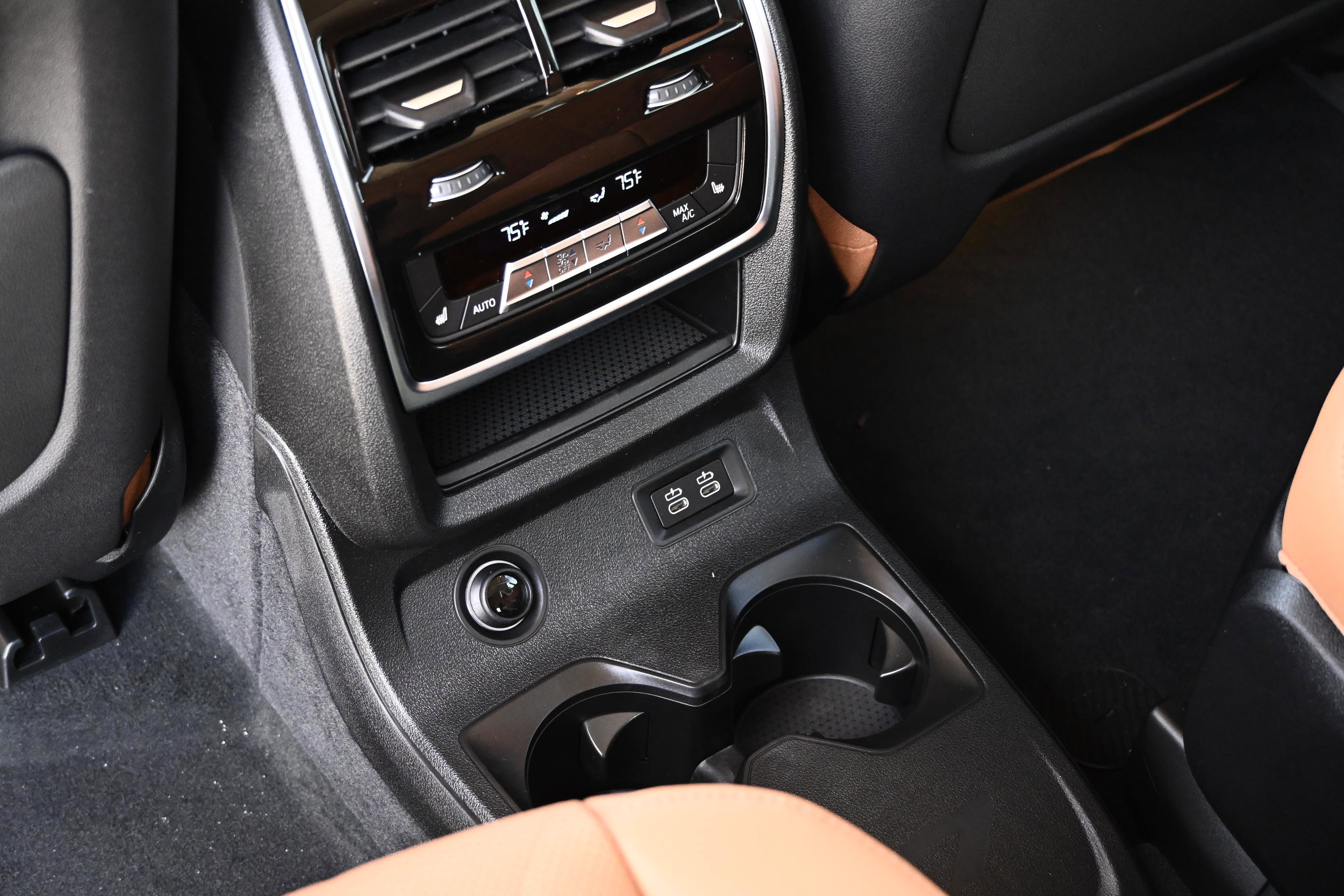 New 2026 BMW X7 xDrive40i w/ Executive Package image 25