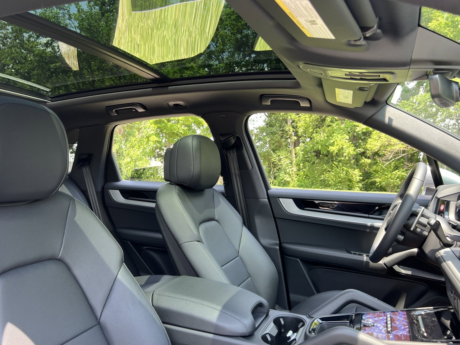 New 2025 Porsche Cayenne image 24