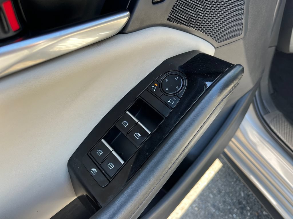 Used 2025 MAZDA MAZDA3 s FWD image 21