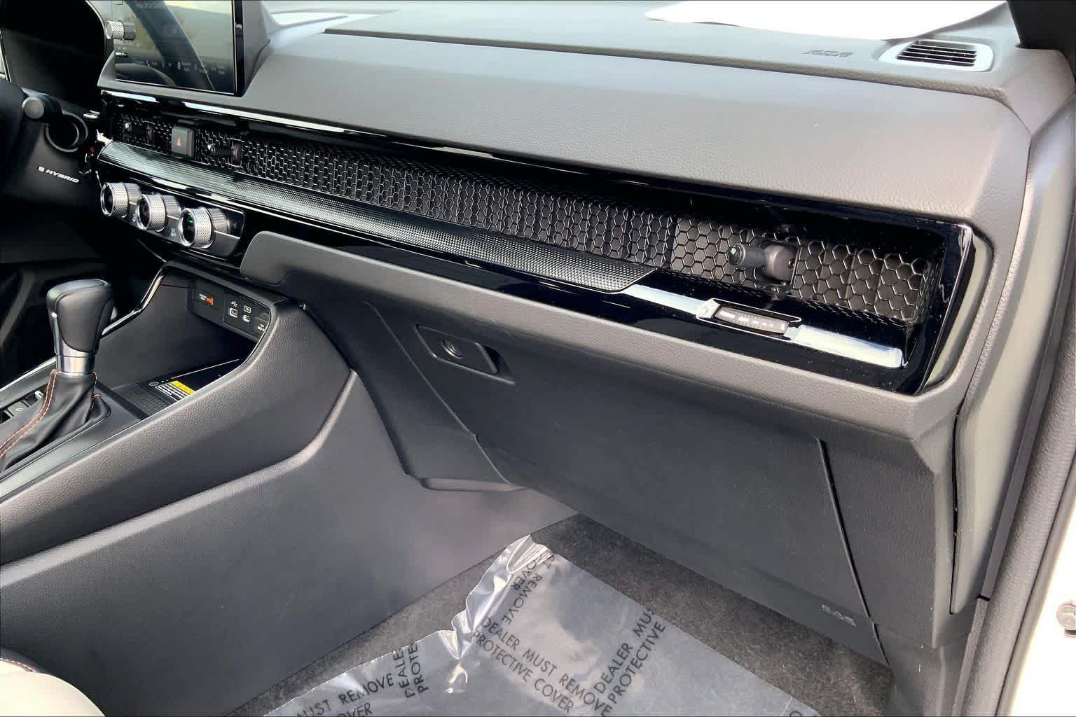 Used 2024 Honda CR-V Sport Touring image 18