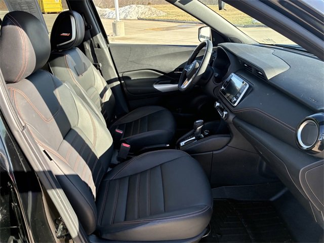 Used 2020 Nissan Kicks SR image 15