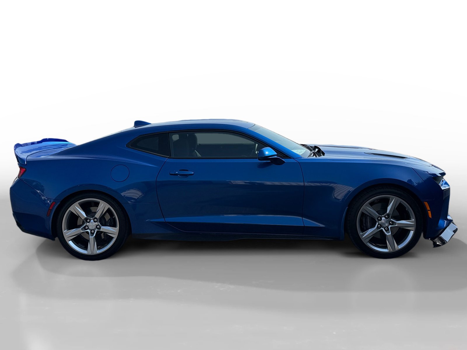 Used 2018 Chevrolet Camaro SS RWD image 6