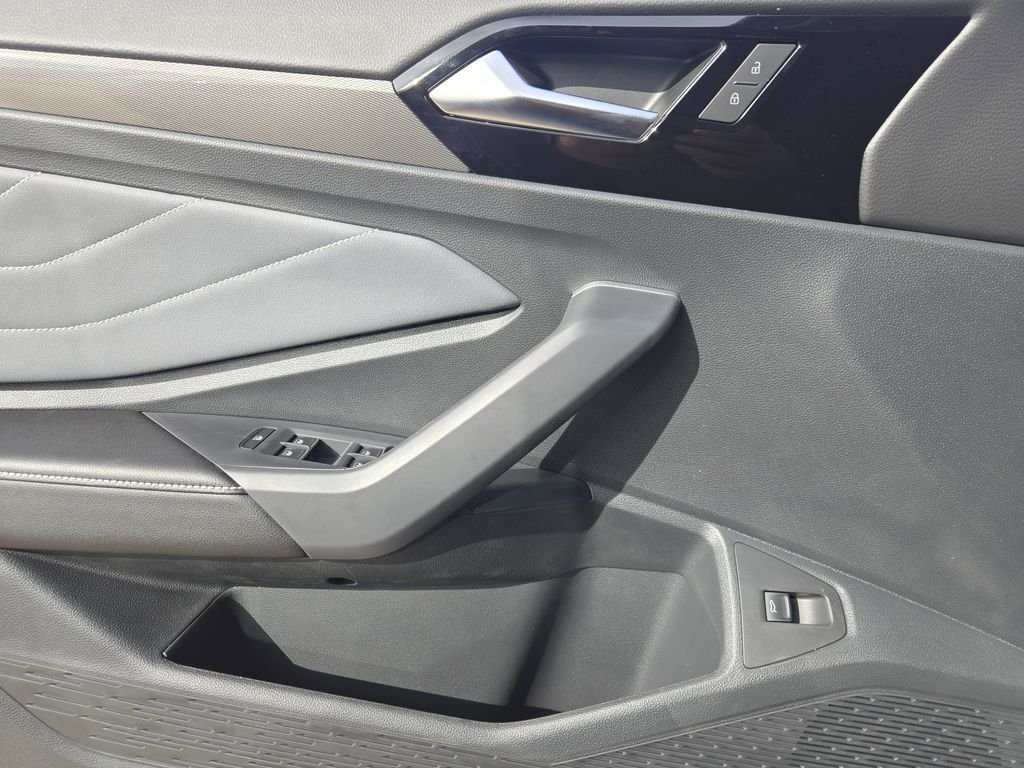 New 2026 Volkswagen Jetta SEL FWD image 17