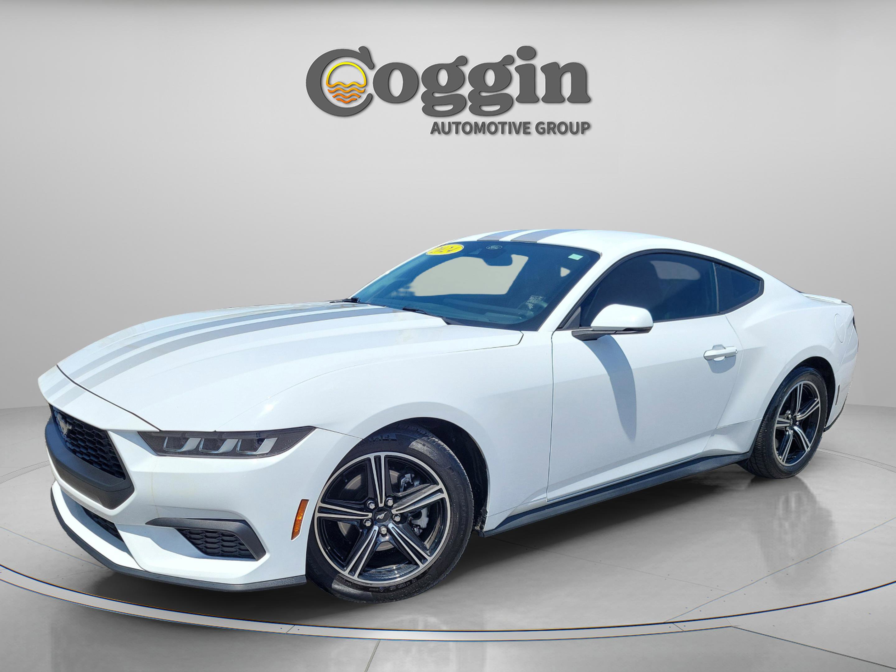 Used 2024 Ford Mustang Premium RWD image 1