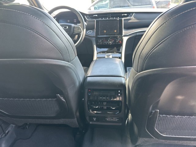 Used 2024 Jeep Grand Cherokee L Laredo image 29