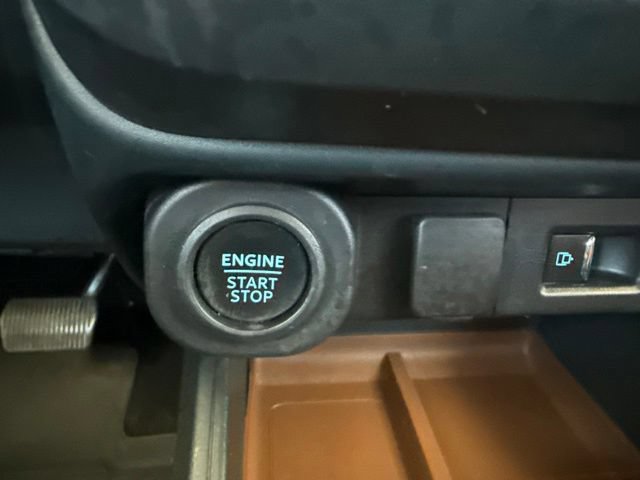Used 2022 Ford Maverick Lariat w/ Lariat Luxury Package FWD image 20