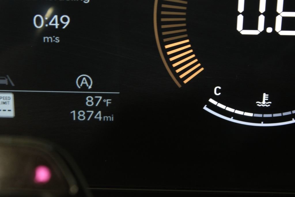 Certified 2026 Hyundai Santa Fe SEL FWD image 30