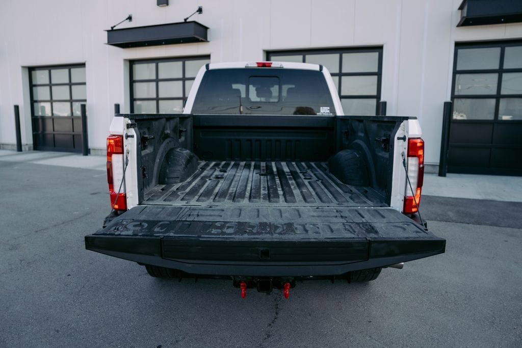 Used 2019 Ford F350 Platinum w/ Platinum Ultimate Package image 9