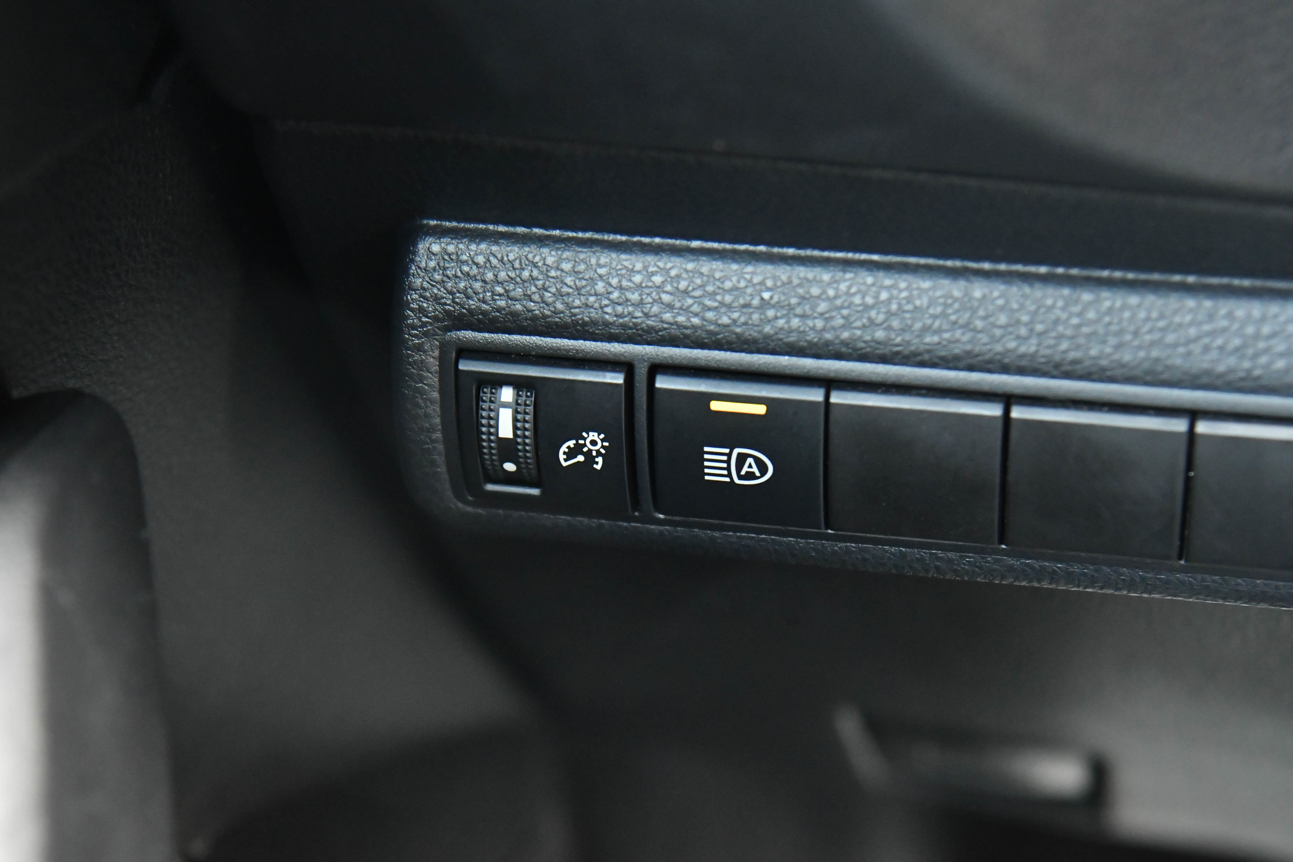 Used 2024 Toyota Corolla LE image 31