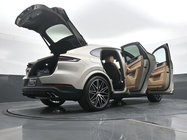 New 2026 Porsche Cayenne Coupe image 25