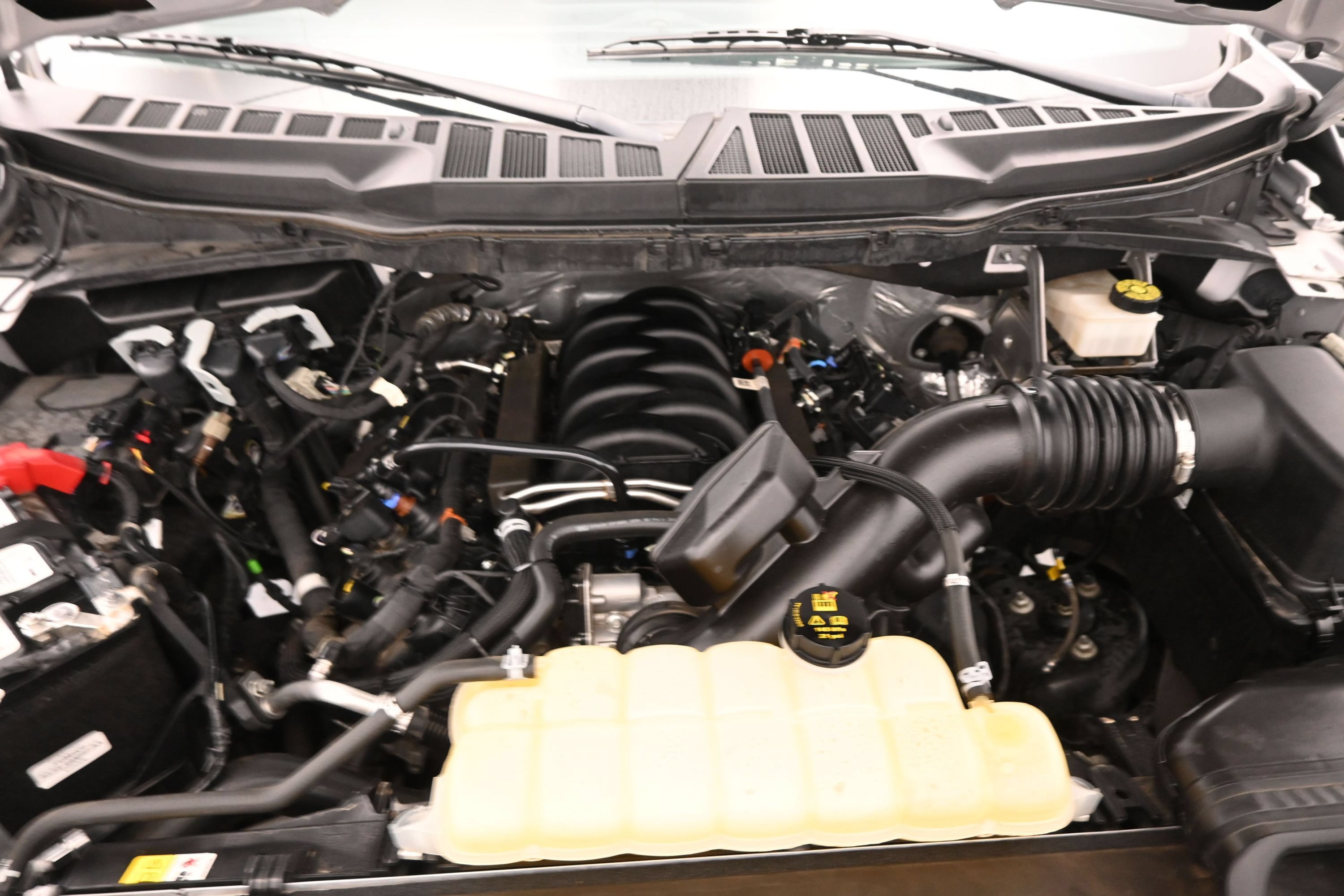 Used 2023 Ford F150 XLT w/ Equipment Group 302A High AWD/4WD image 26