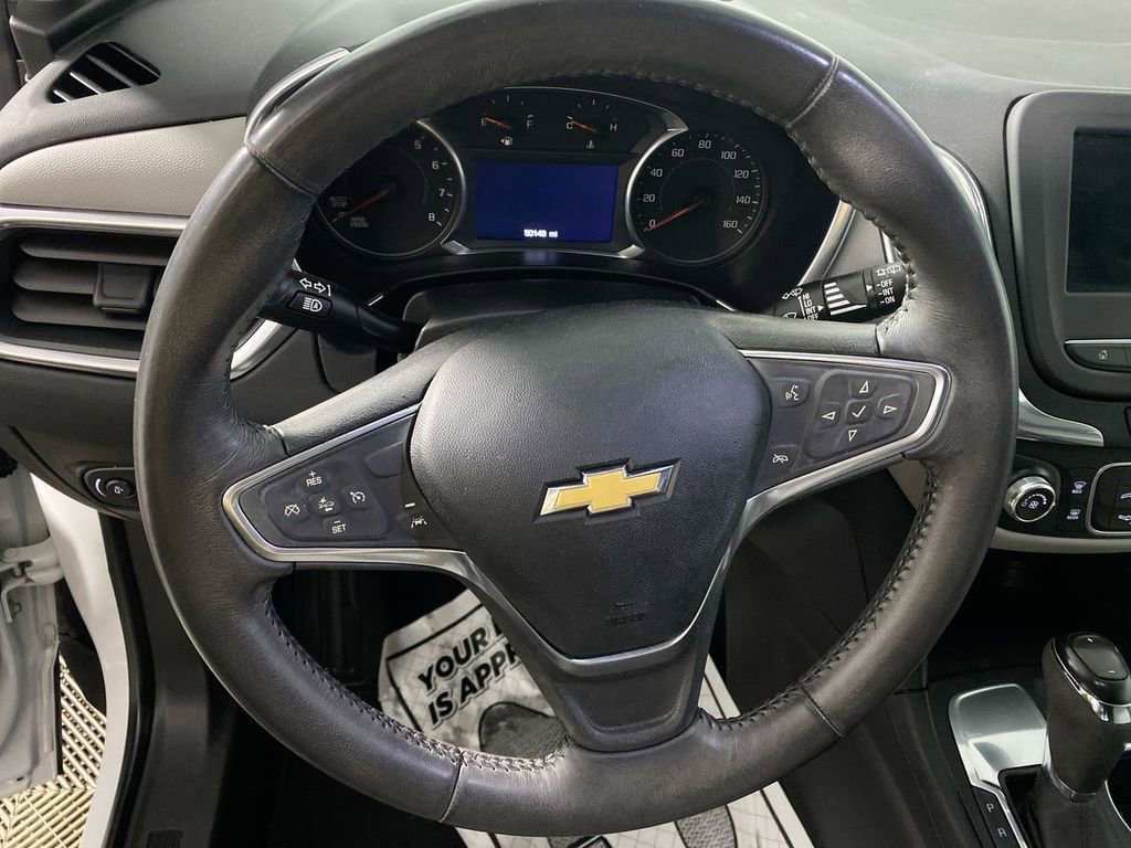 Used 2019 Chevrolet Equinox LT image 14