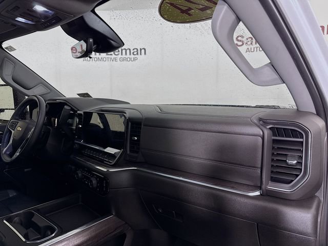 Used 2024 Chevrolet Silverado 3500 LTZ w/ LTZ Premium Package image 32
