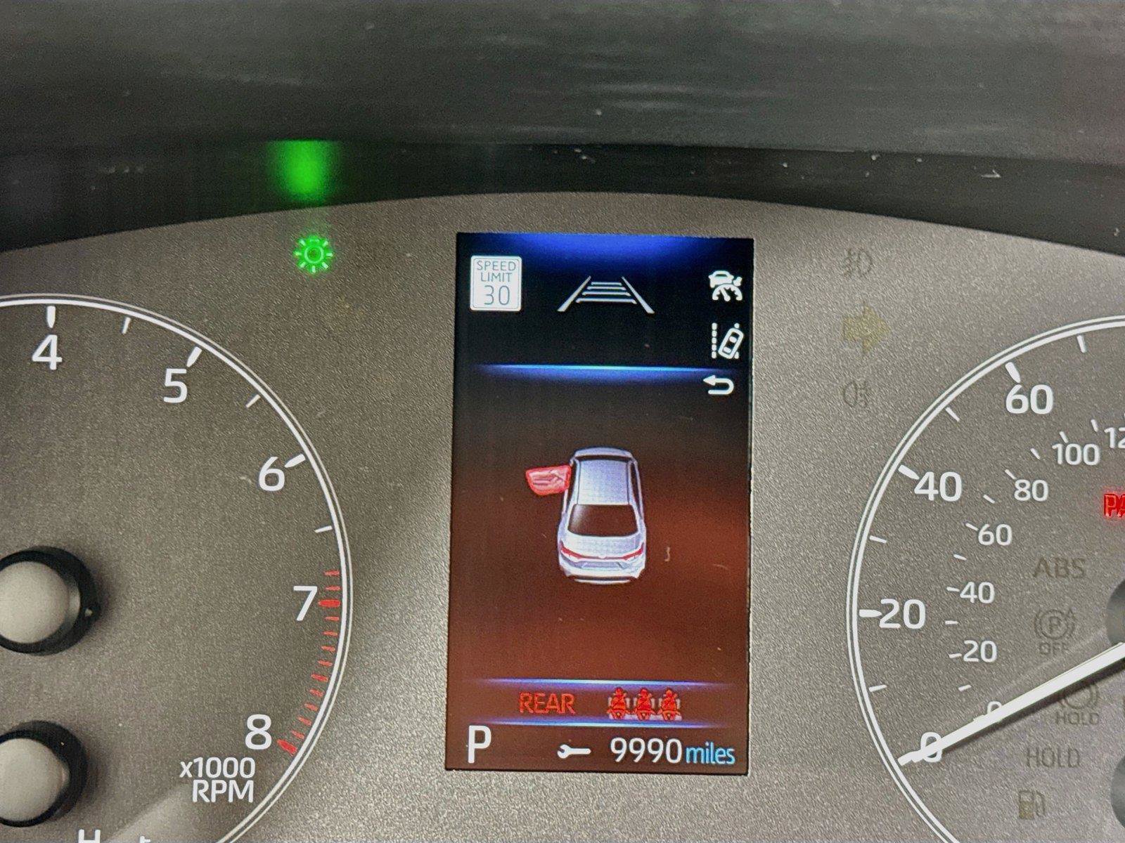 Used 2023 Toyota Corolla SE w/ Carpet Mat Package (TMS) FWD image 6