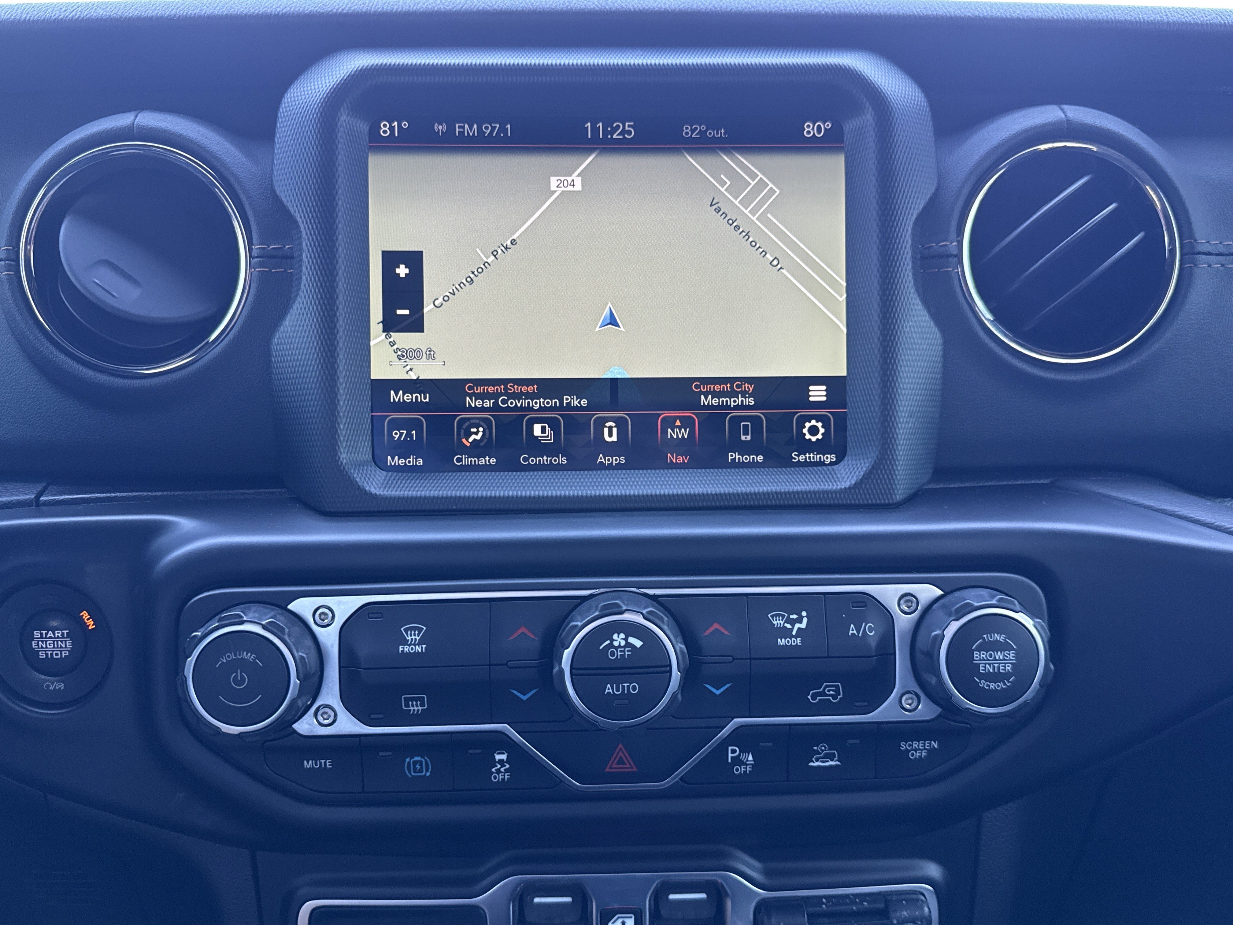 Used 2021 Jeep Wrangler Unlimited Sahara image 12