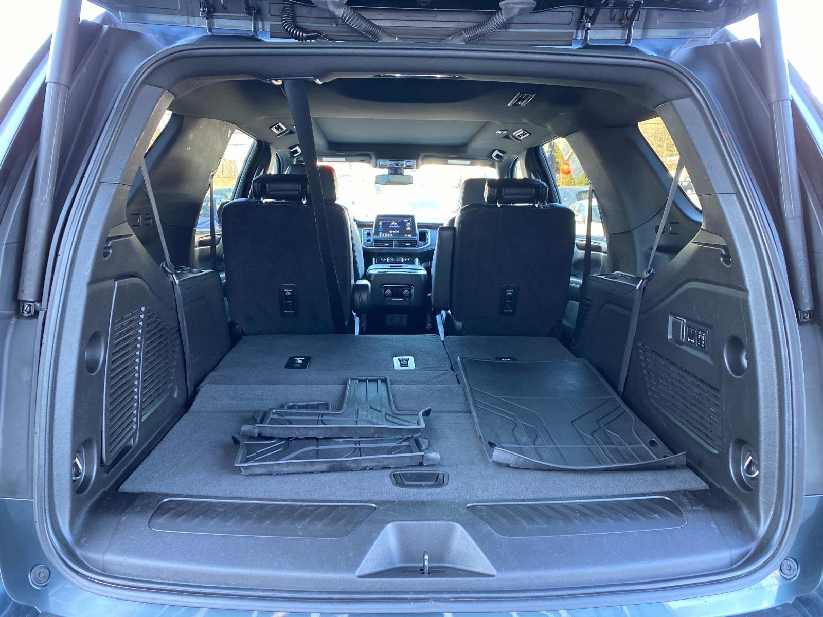 Used 2021 Chevrolet Tahoe LT w/ LT Signature Package image 5