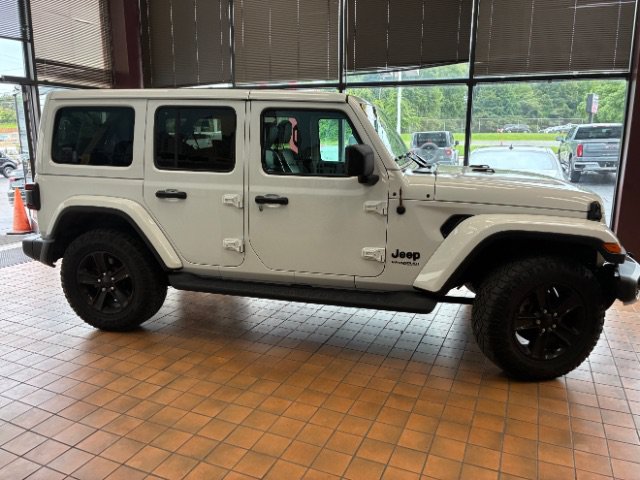 Used 2021 Jeep Wrangler Unlimited Sahara AWD/4WD image 27