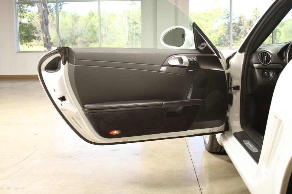 Used 2009 Porsche Cayman S image 33