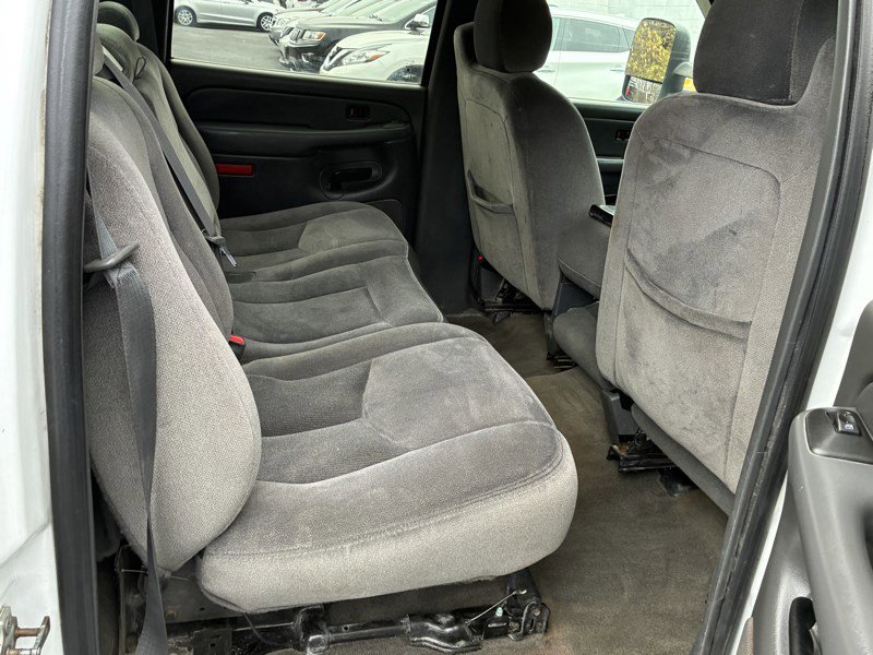 Used 2007 GMC Sierra 3500 SLE w/ Heavy-Duty Power Package image 17