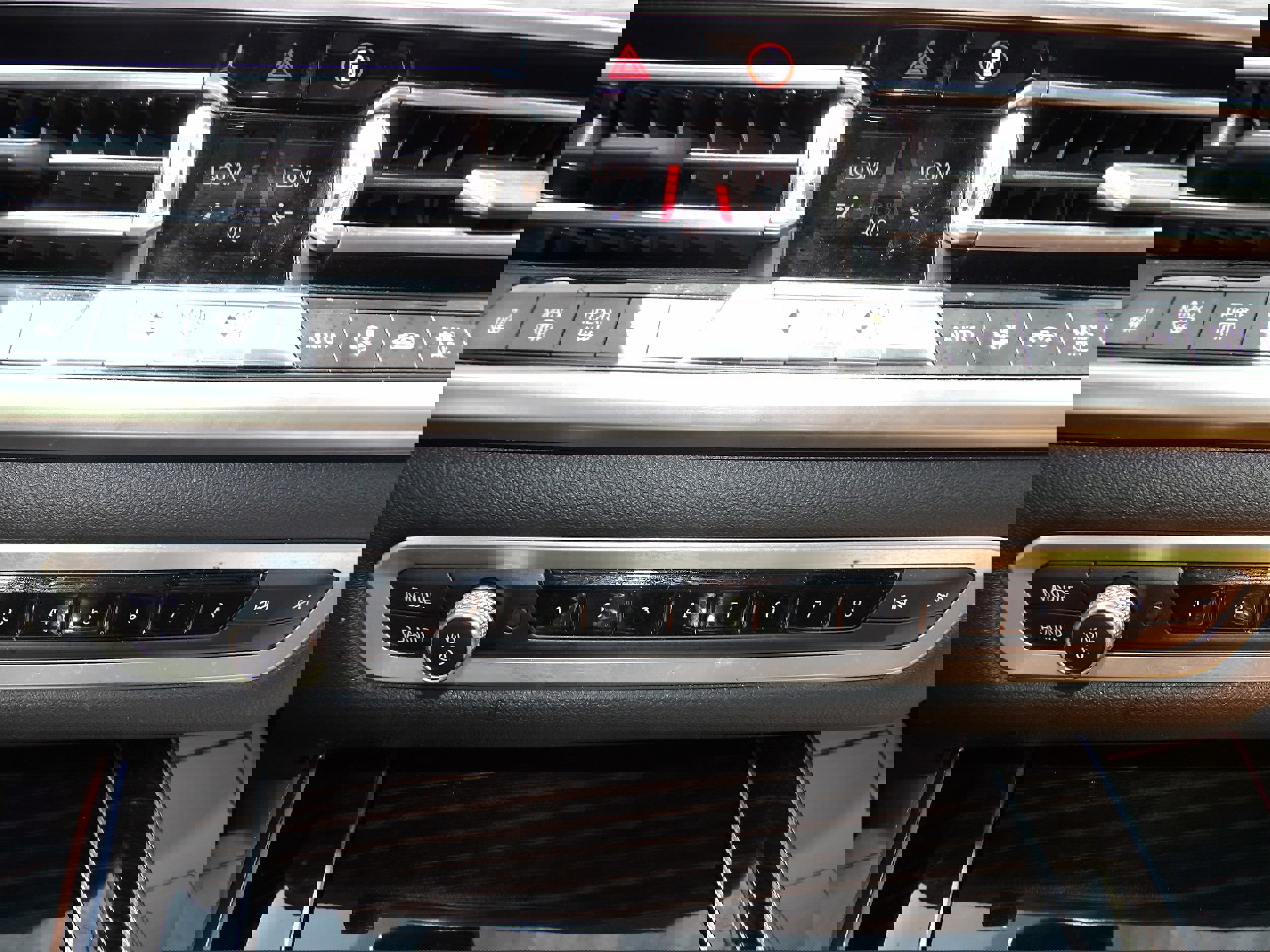 Used 2019 BMW X5 xDrive40i w/ M Sport Package image 17