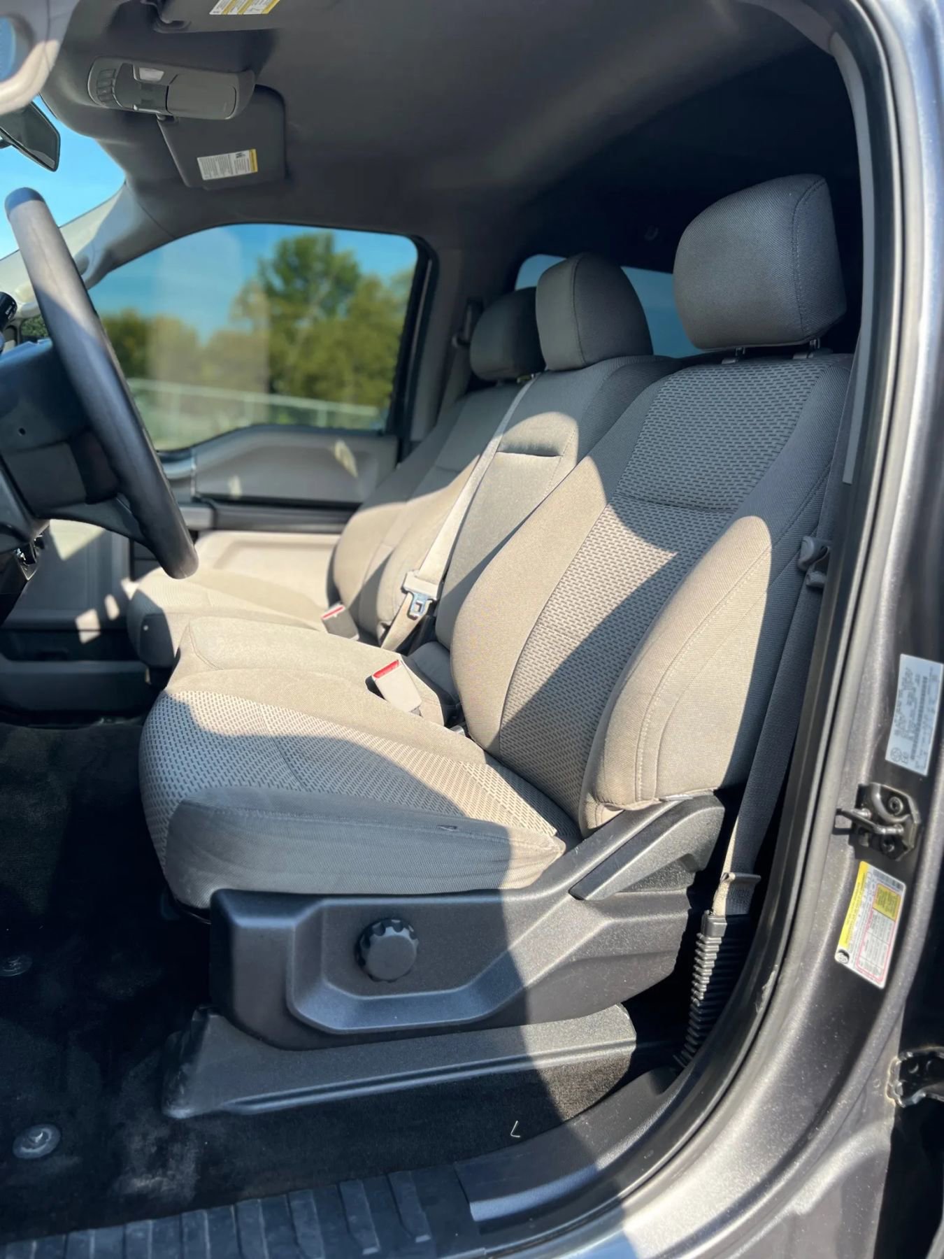 Used 2015 Ford F150 XLT w/ XTR Package image 10