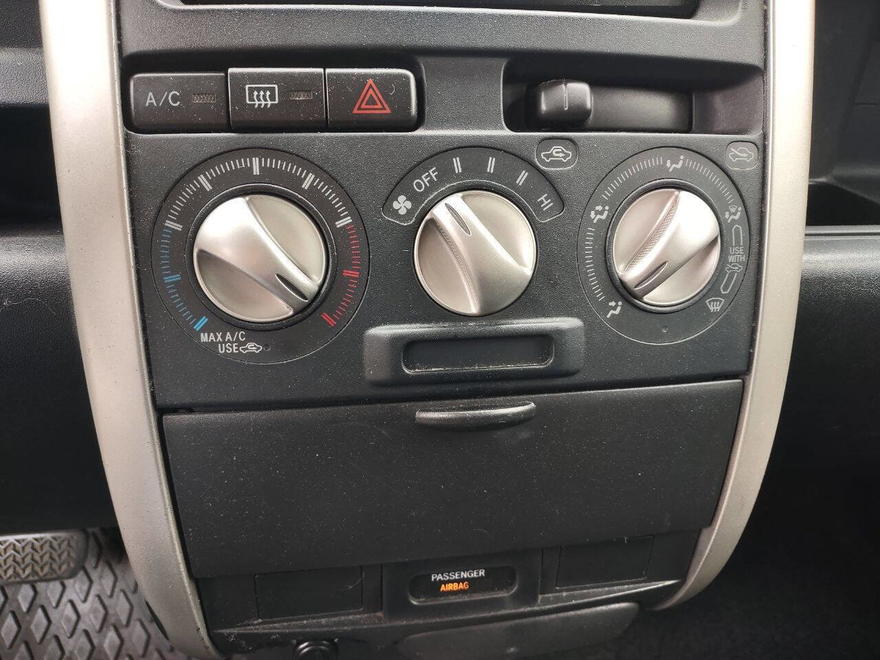 Used 2006 Scion xB FWD image 12