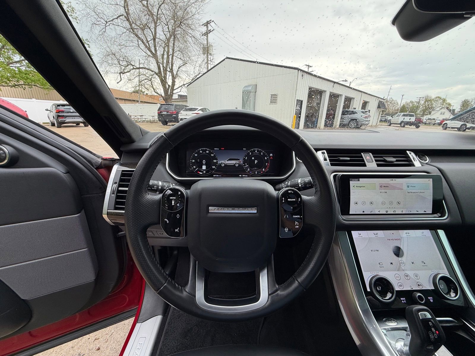 Used 2020 Land Rover Range Rover Sport HSE AWD/4WD image 2