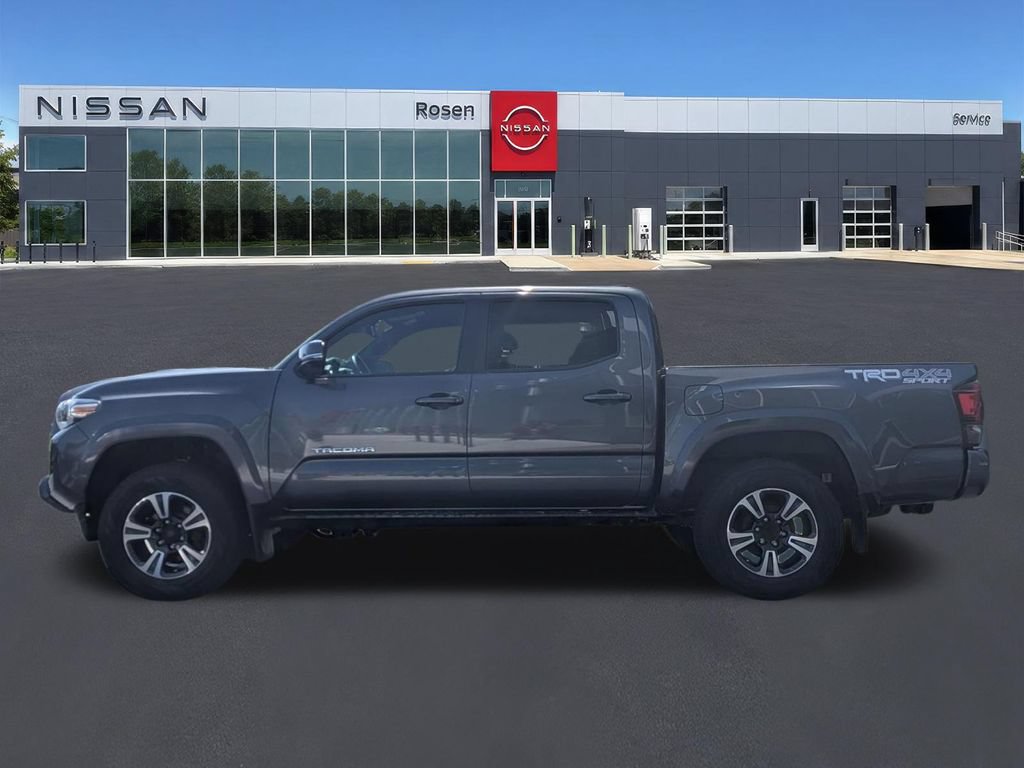 Used 2019 Toyota Tacoma TRD Sport AWD/4WD image 6