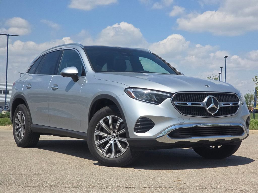 Certified 2026 Mercedes-Benz GLC 300 4MATIC image 1