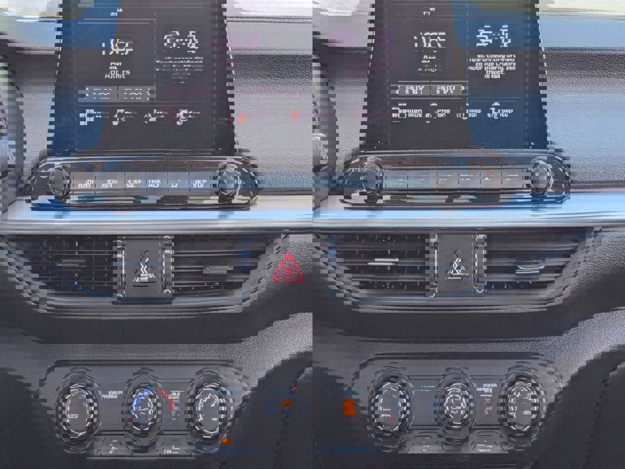 Used 2024 Kia Forte LXS image 12