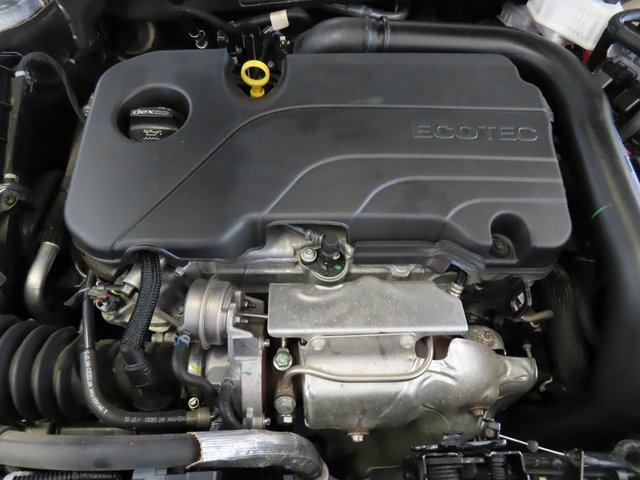 Used 2023 Chevrolet Malibu LT image 35