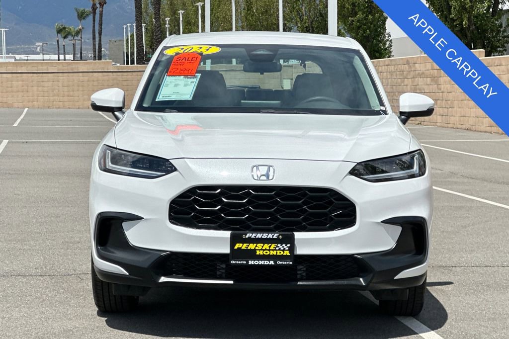 Used 2023 Honda HR-V LX image 9