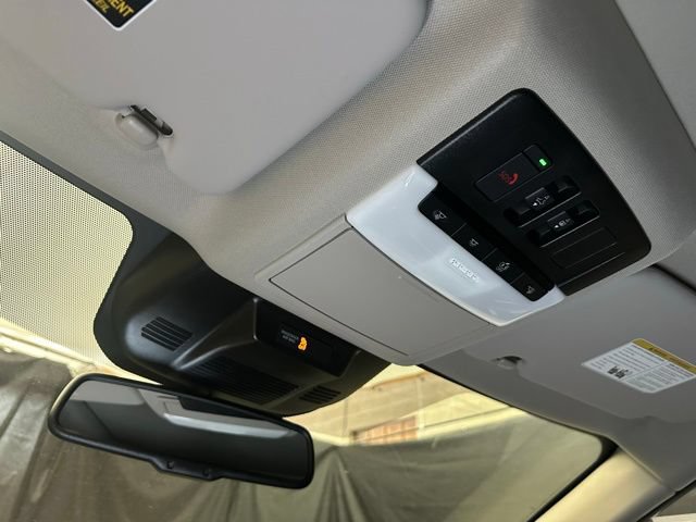 Used 2026 Nissan Rogue Platinum w/ Platinum Premium Package AWD/4WD image 32
