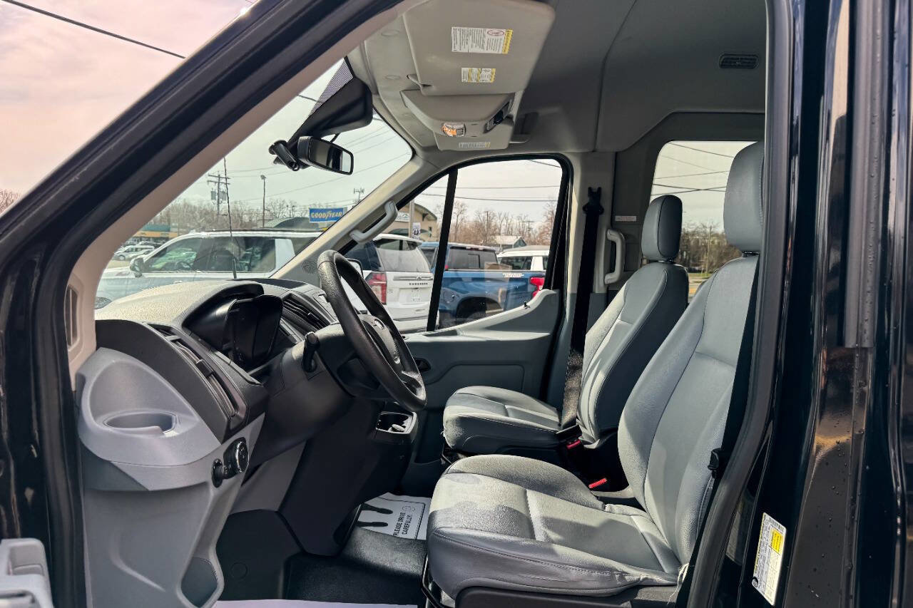 Used 2019 Ford Transit 350 XL image 18