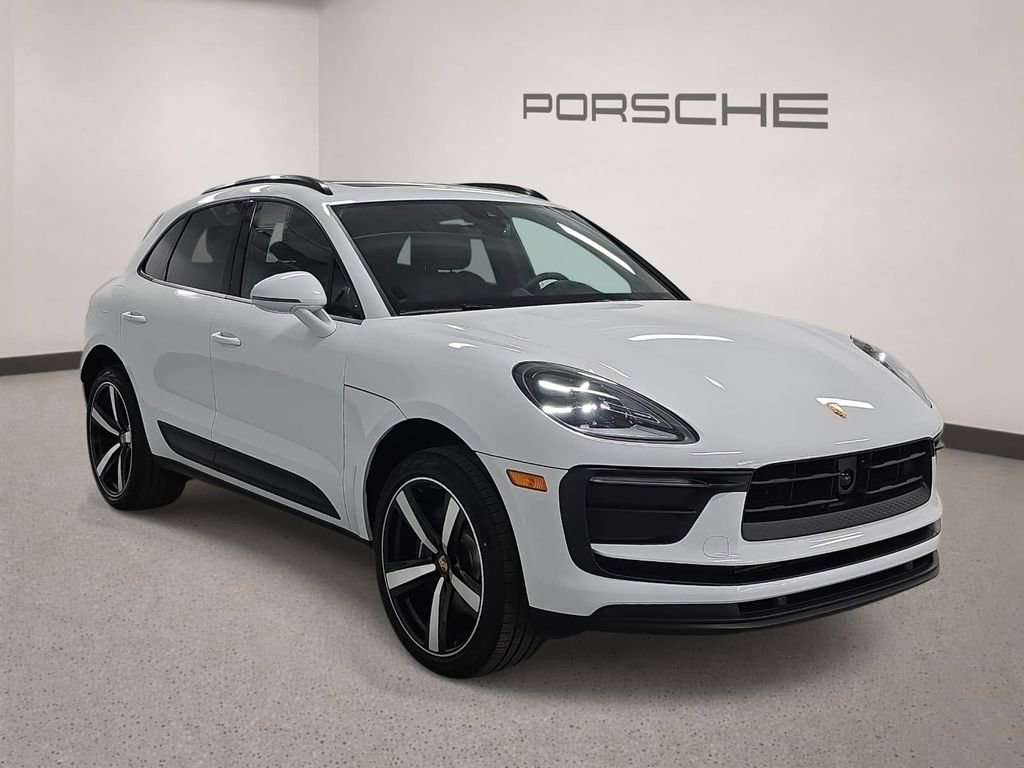 New 2026 Porsche Macan AWD/4WD image 8