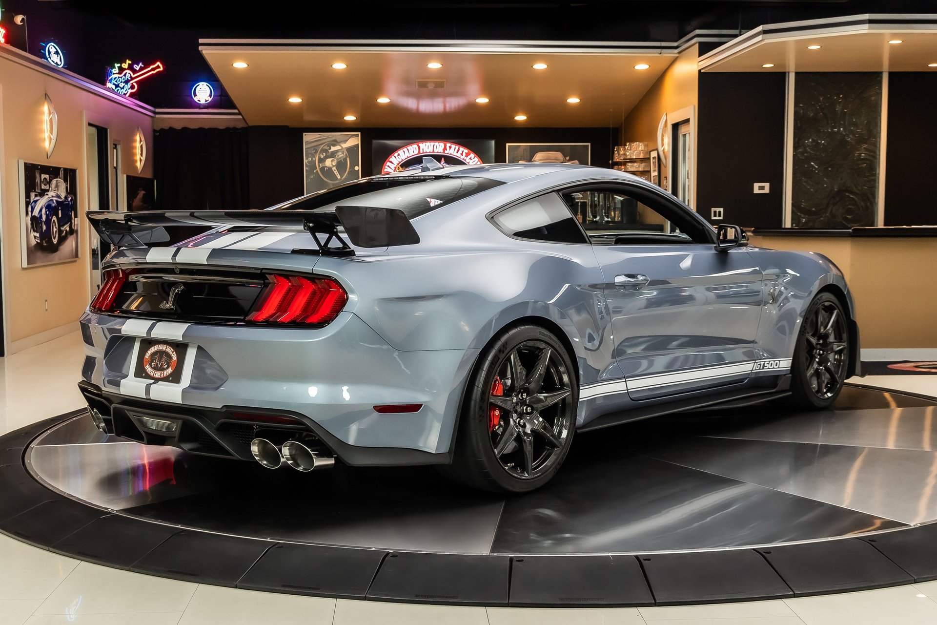 Used 2022 Ford Mustang Shelby GT500 w/ Carbon Fiber Track Pack RWD image 12