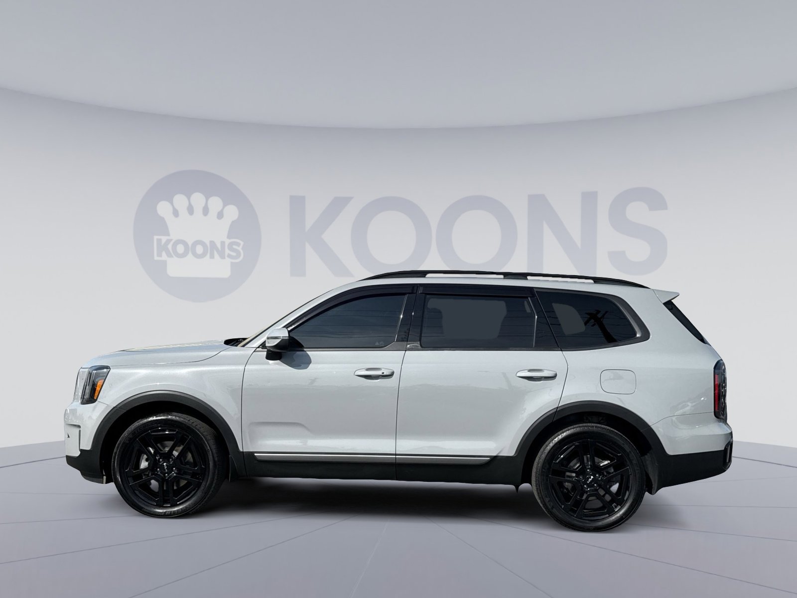 Used 2023 Kia Telluride EX X-Line AWD/4WD image 2