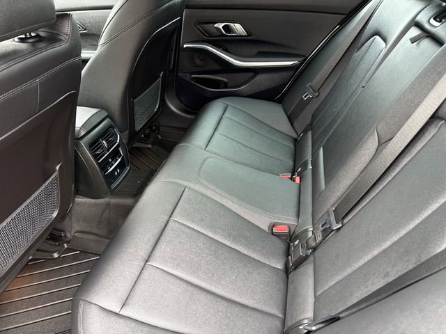Used 2021 BMW 330i Sedan w/ Convenience Package RWD image 17