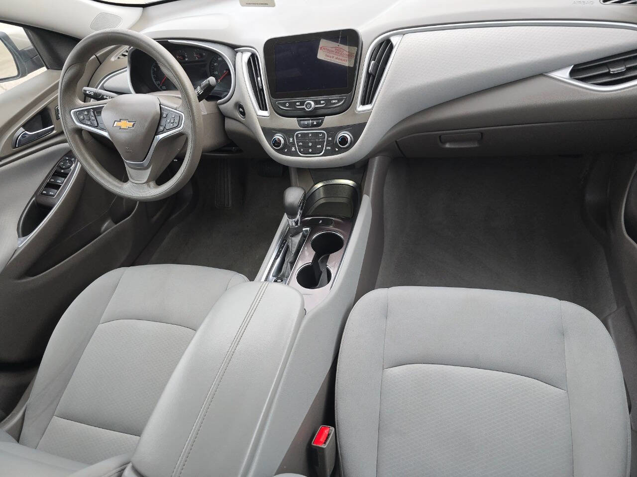 Used 2022 Chevrolet Malibu LT image 23