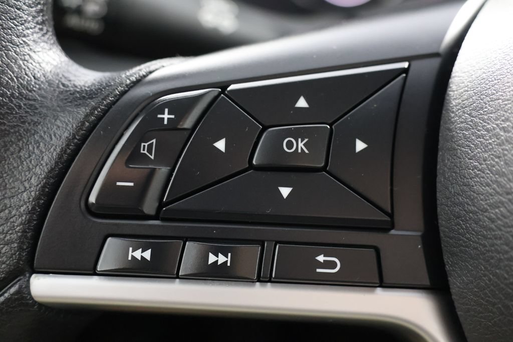 Used 2023 Nissan Altima 2.5 SV FWD image 11