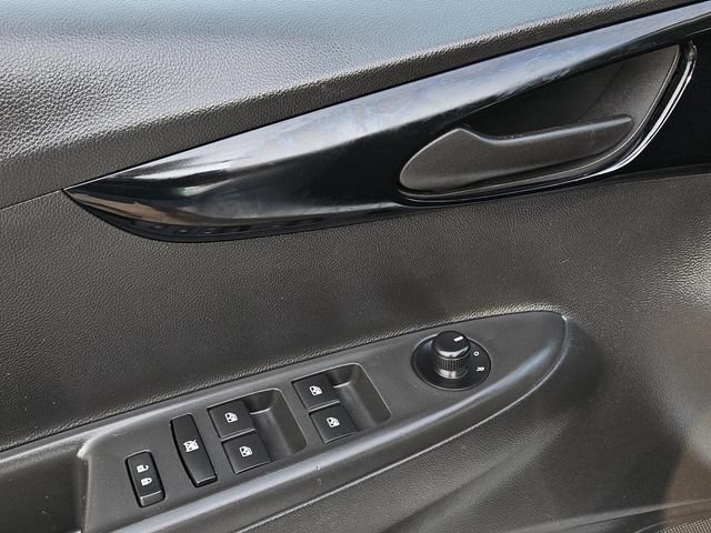 Used 2020 Chevrolet Spark LT FWD image 25