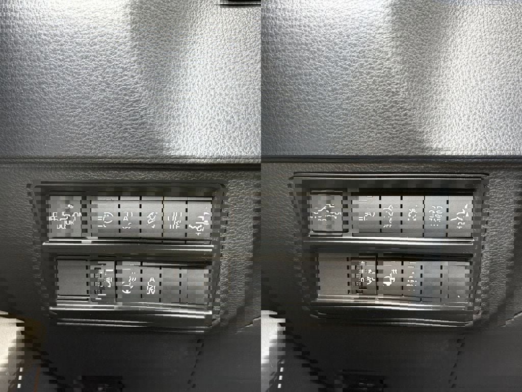 Used 2023 Toyota Tundra SR5 w/ SR5 Premium Package AWD/4WD image 22